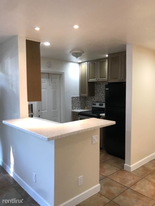 Foto del edificio - 1400 NE 56th St
