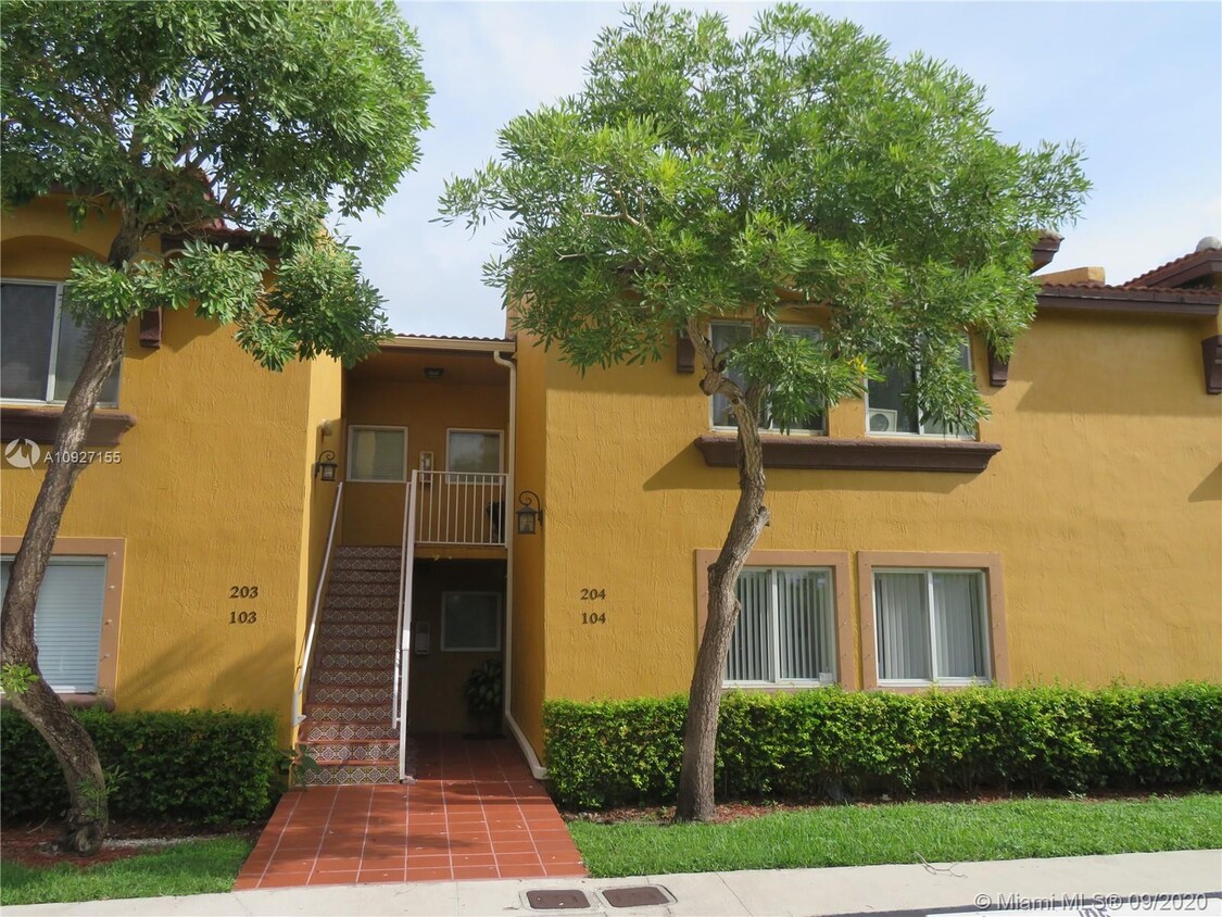 Primary Photo - 15731 SW 137th Ave
