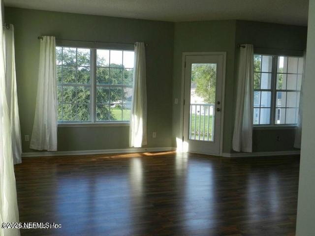 Building Photo - 1701 Forest Lake Cir W
