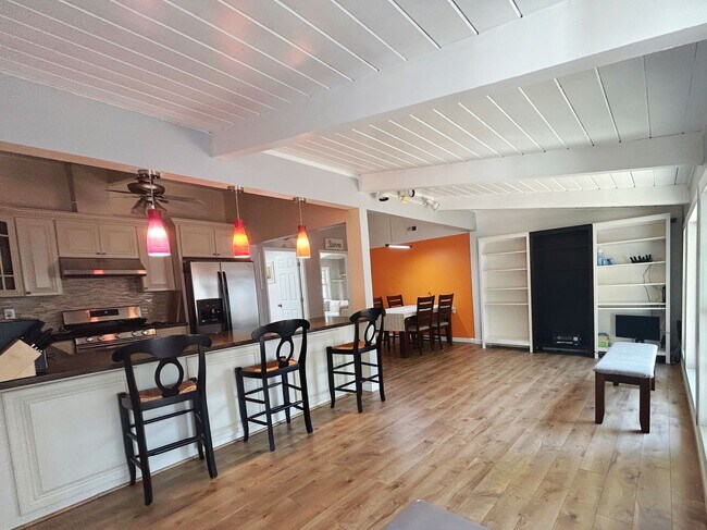 Foto del edificio - 3544 Emerson St
