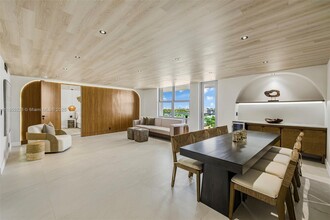 Building Photo - 9511 Collins Ave