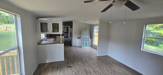 Building Photo - 546 Osprey Creek Cir