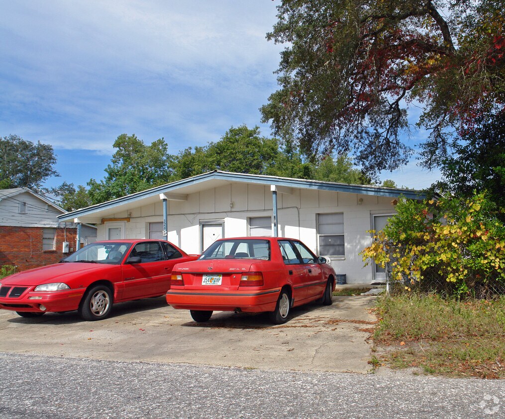 Building Photo - 326 Gladys St