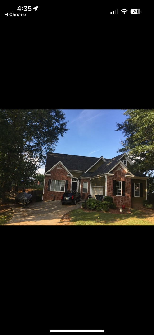 Building Photo - 1825 Tyler Trce
