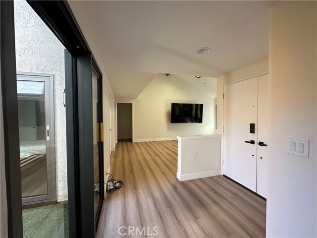 Building Photo - 6 Blackswan