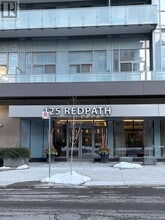 Building Photo - 125-3125 Redpath Ave
