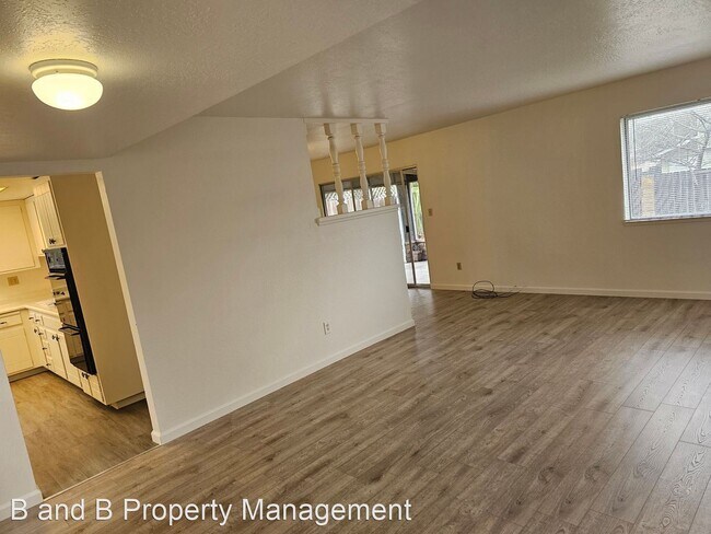 Foto del edificio - 4 br, 2 bath House - 3629 Eastern Avenue
