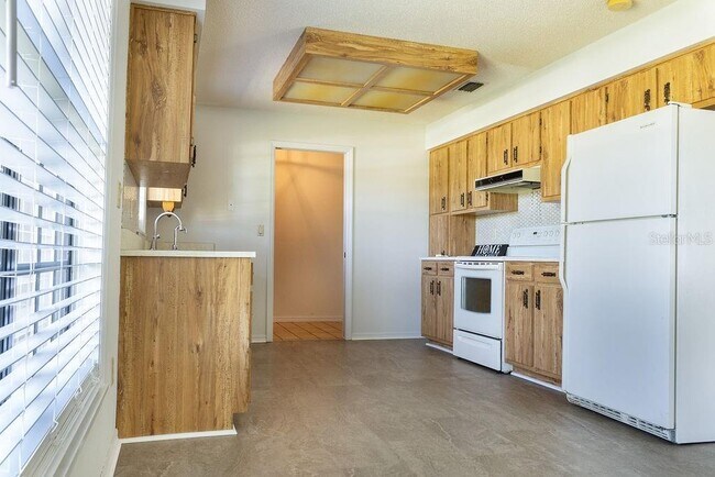 Foto del edificio - 1320 Humphrey Blvd