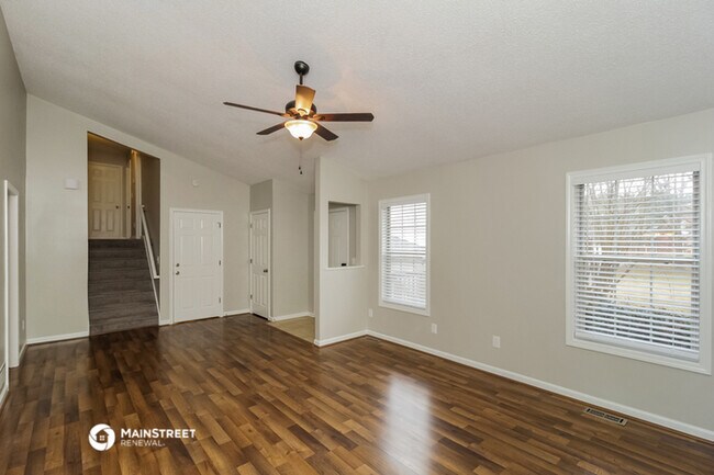 Building Photo - 2905 Robertswood Dr