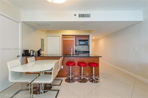 Building Photo - South Ocean Drive, Hallandale Beach, FL 33009 - 2 BR 2 BA condo