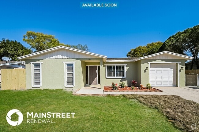 Building Photo - 9824 Richwood Ln