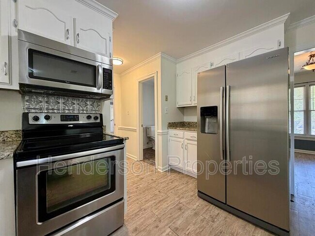 Foto del edificio - 2407 Wildburne Ct