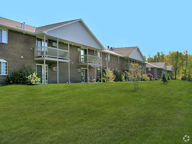 Community - Deerbrook / Deerfield Apartments