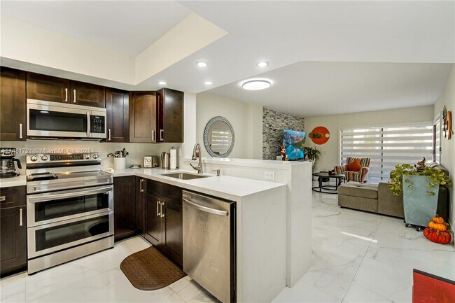 Building Photo - 12937 SW 88th Ln