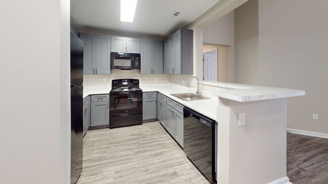 Interior Photo - 20 Lambourne