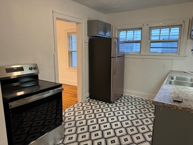 New Stainless Appliances - 3362 Sutton Rd