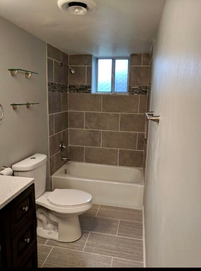 Foto del edificio - 3457 Evergreen Rd