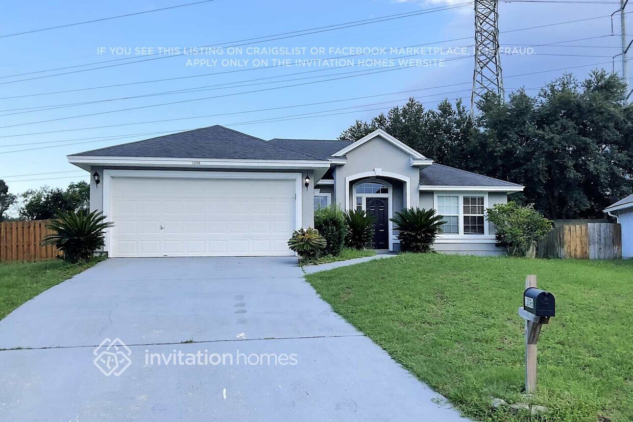 Primary Photo - 12096 Coachman Lakes Way