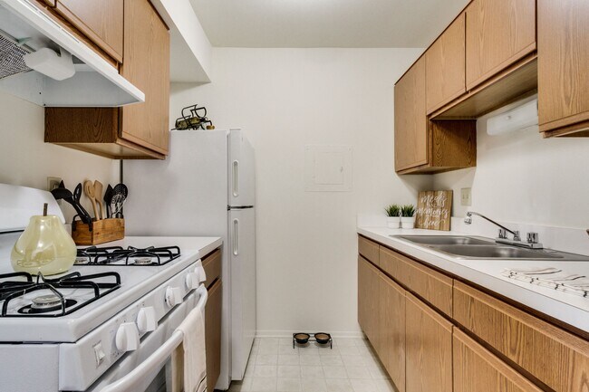 Building Photo - The Village Apartments