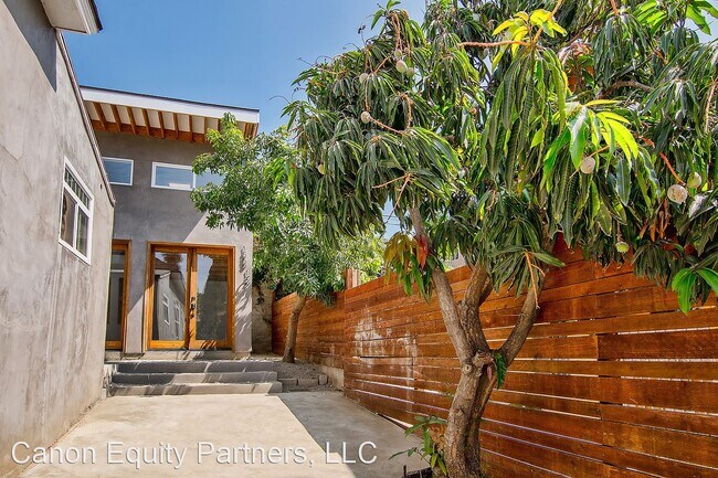 Foto del edificio - 1 br, 1 bath House - 1559.5 W. Court Street