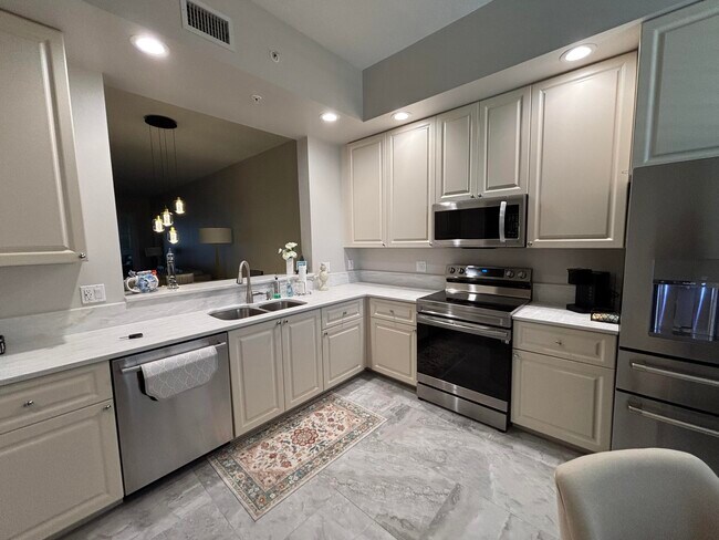 Foto del edificio - 33 Harbour Isle Dr W
