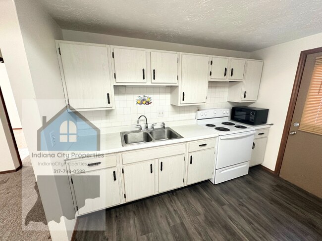 Foto del edificio - 569 S Home Ave