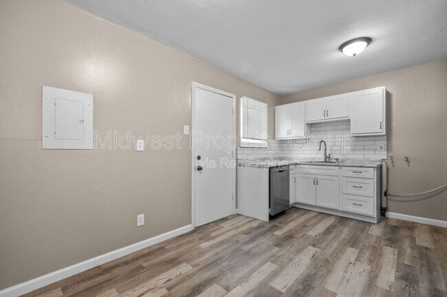 Foto del edificio - 5 Boles Ave