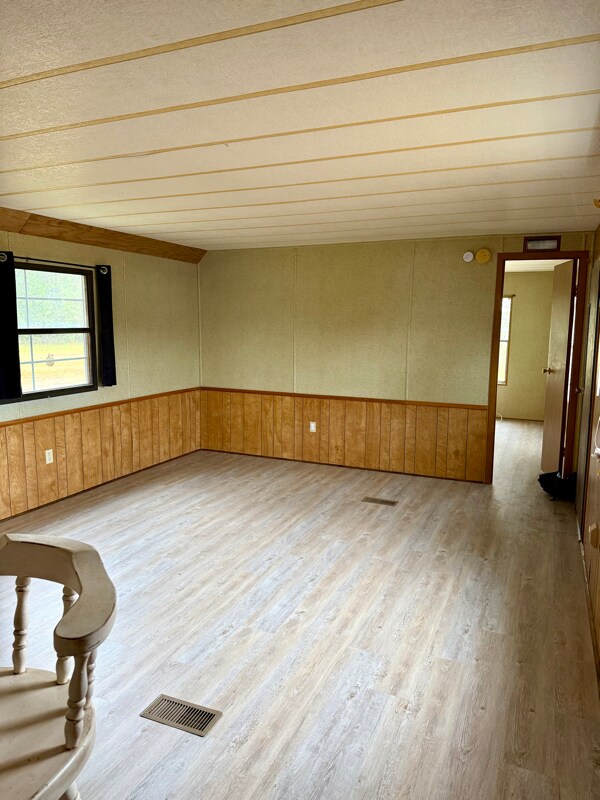 Foto del edificio - 275 Goshen Rd