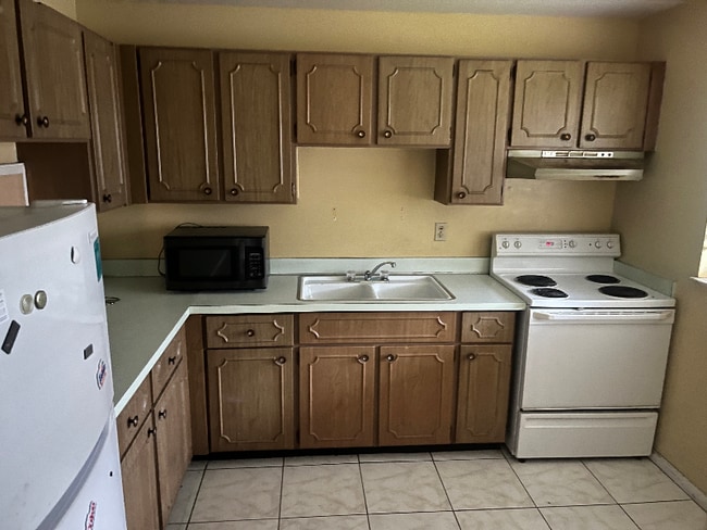 Photo - 1900 S Kanner Hwy Apartment