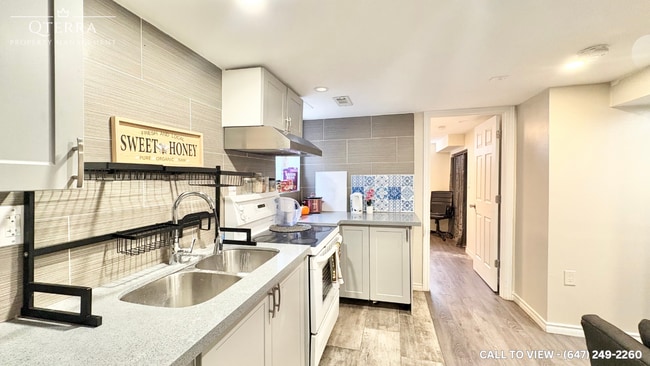 Building Photo - 600 Bradley Dr