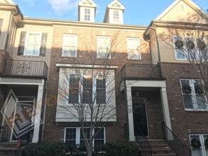 Building Photo - 548 Old Mill Village Dr