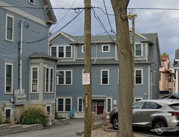 Building Photo - 7B Sparhawk St