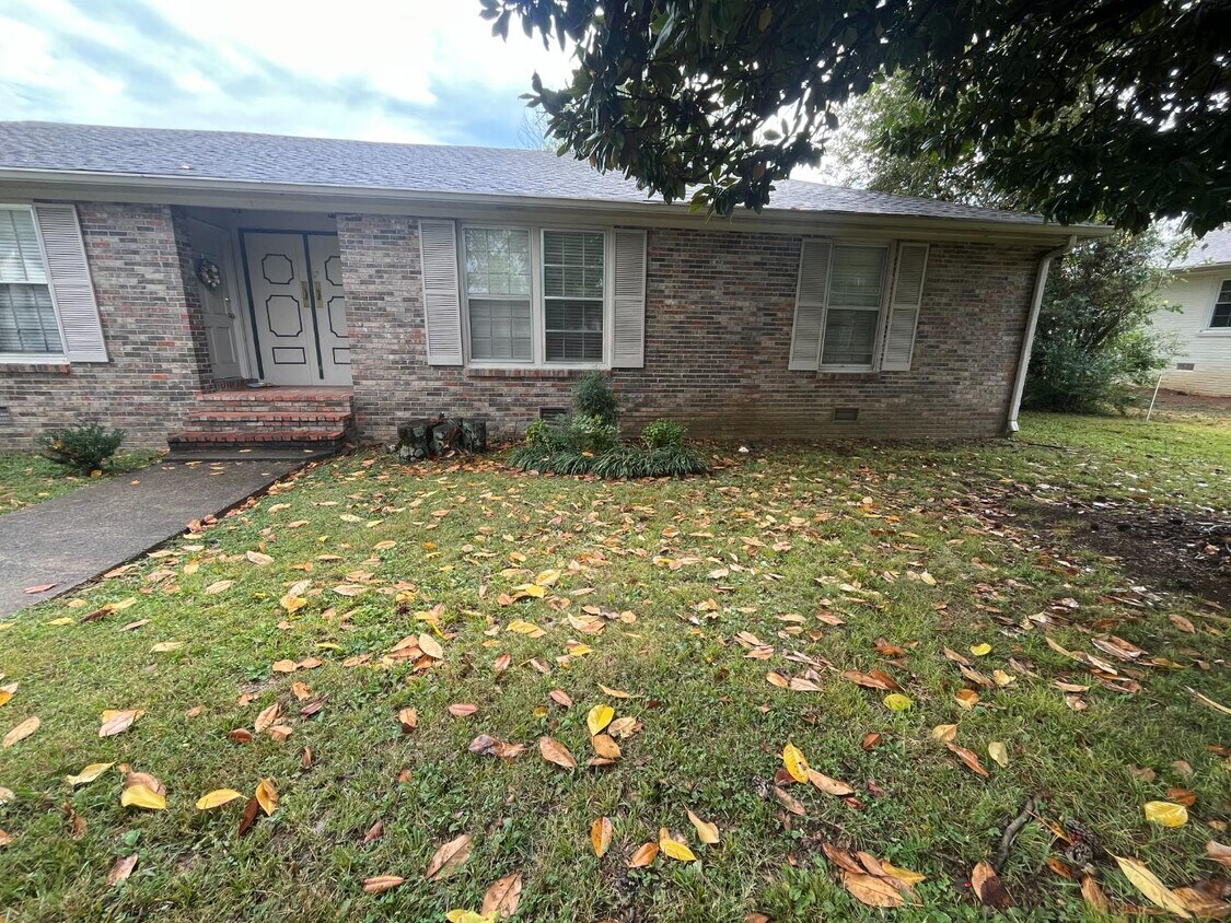 Foto principal - 507 Castle Heights Ave
