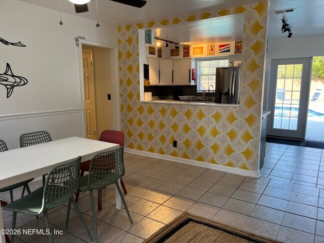 Foto del edificio - 7431 Arble Dr