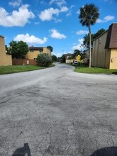 Building Photo - 5668 Blueberry Ct