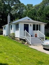 Building Photo - 33 Goldenrod Ave