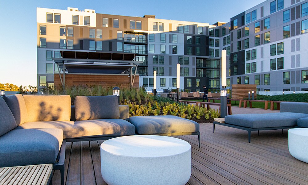 Lincoln Square Apartments in Philadelphia, PA