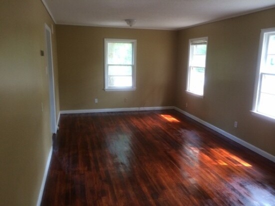 Building Photo - 3645 W Sutton Dr