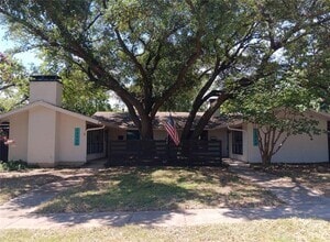 Building Photo - 13526 Red Fern Ln