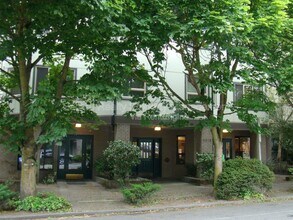 Building Photo - 8315 5th Ave NE