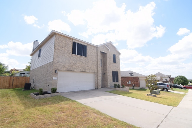 Building Photo - 6302 Bridgewood Dr