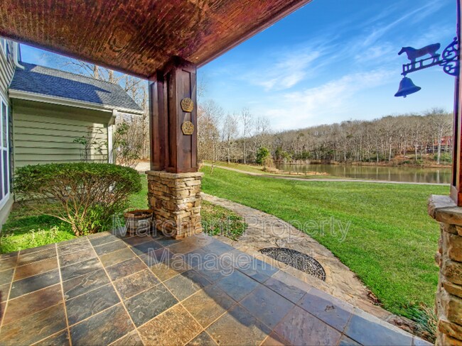 Building Photo - 1114 Pine Log Ford Rd