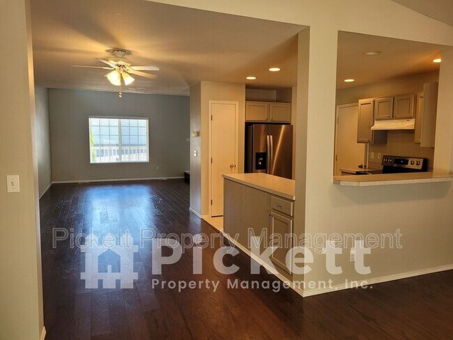 Foto del edificio - 1114 NE Beaumont Ln