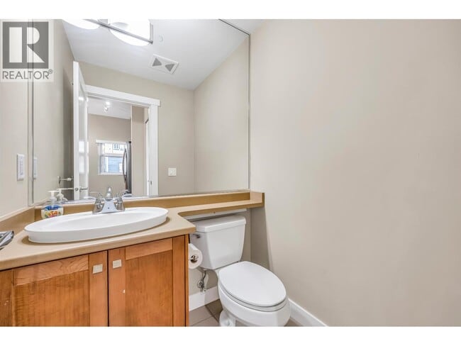 Building Photo - 7388 Macpherson Ave