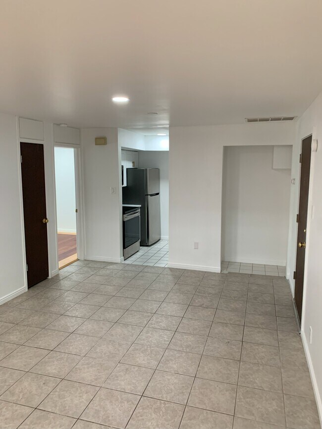 Foto del edificio - Renovated Apartment in the Avenues!