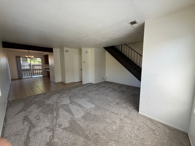 Building Photo - Large Two Story Condo with Two Car Detache...