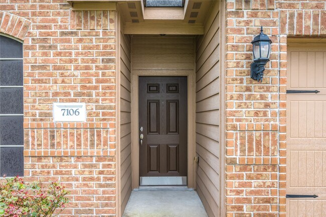 Building Photo - 7106 Montclair Peak Ln