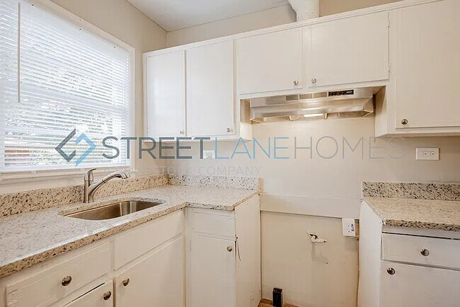 Foto del edificio - 822 33rd Ave