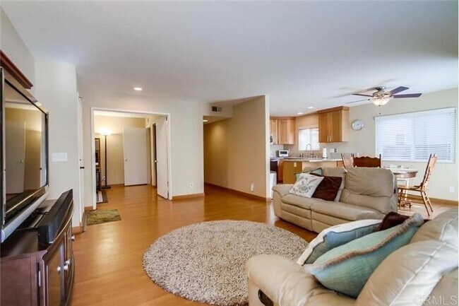 Building Photo - 11263 Avenida de los Lobos