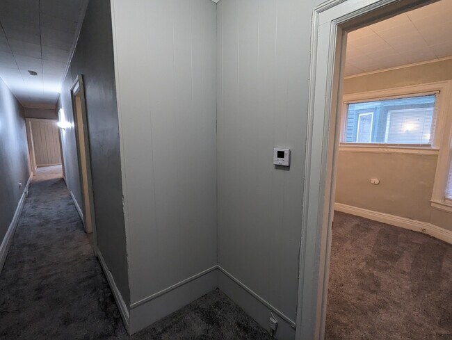 Foto del edificio - 576 Potomac Ave